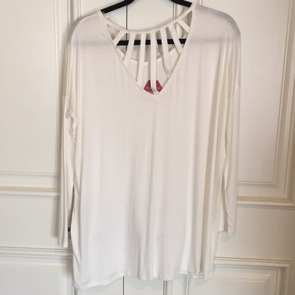 🆕 White Top w/ Cut-Out Back Details - Picture 2 of 3